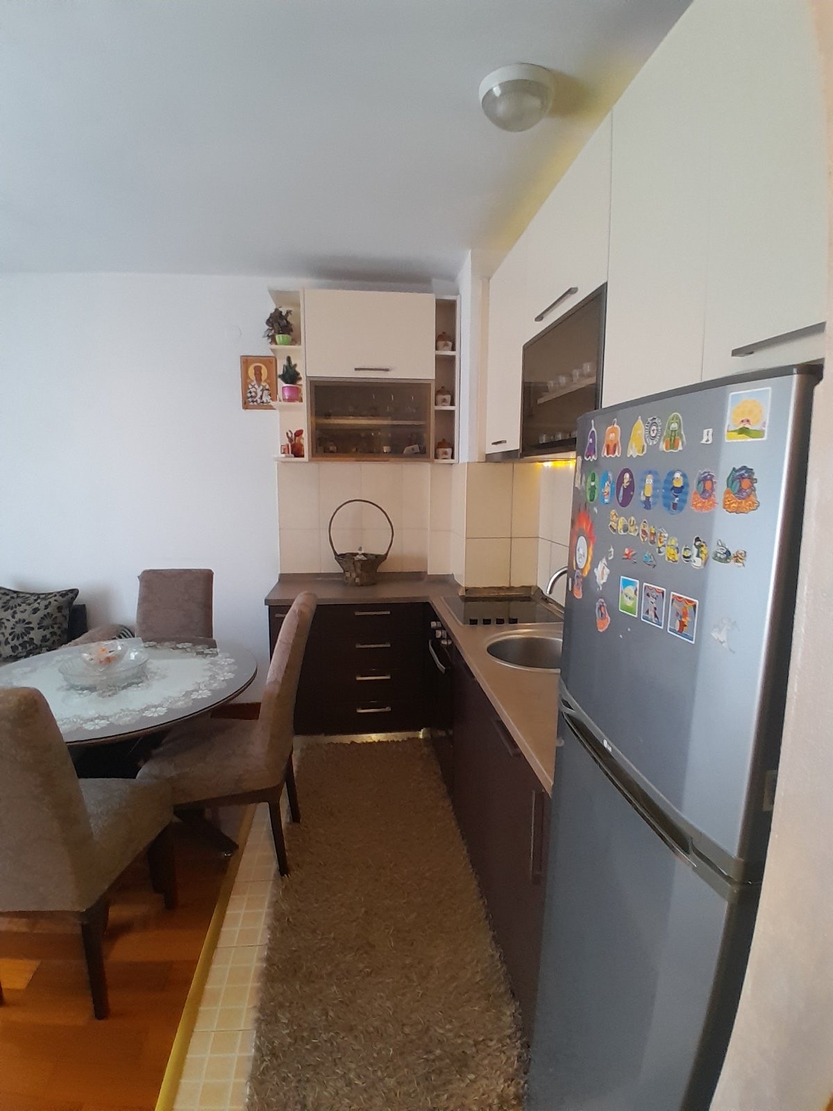 Prodaja jednosobnog  stana  na Zabjelu - preko puta Multikoma