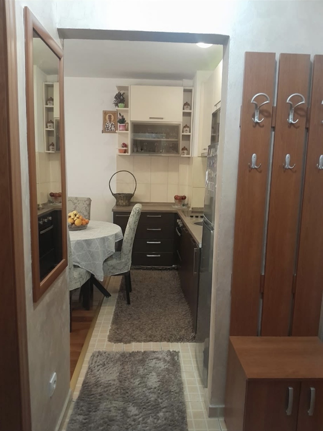 Prodaja jednosobnog  stana  na Zabjelu - preko puta Multikoma