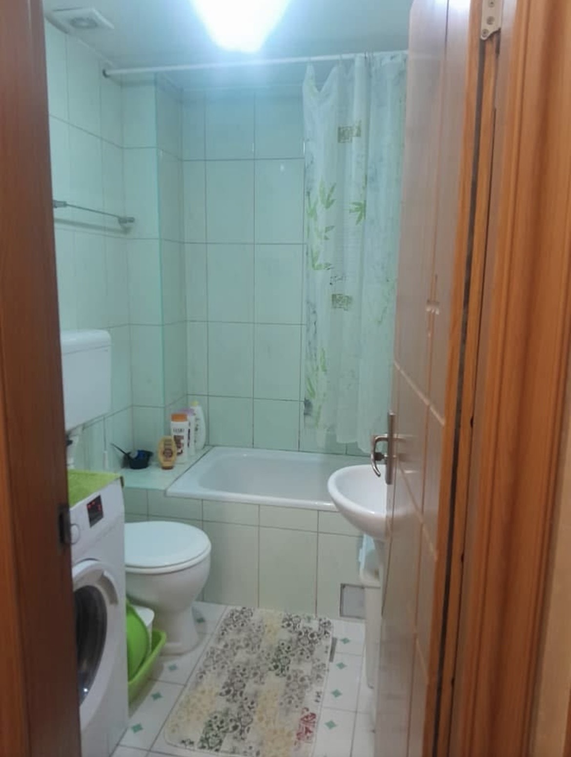 Prodaja jednosobnog  stana  na Zabjelu - preko puta Multikoma