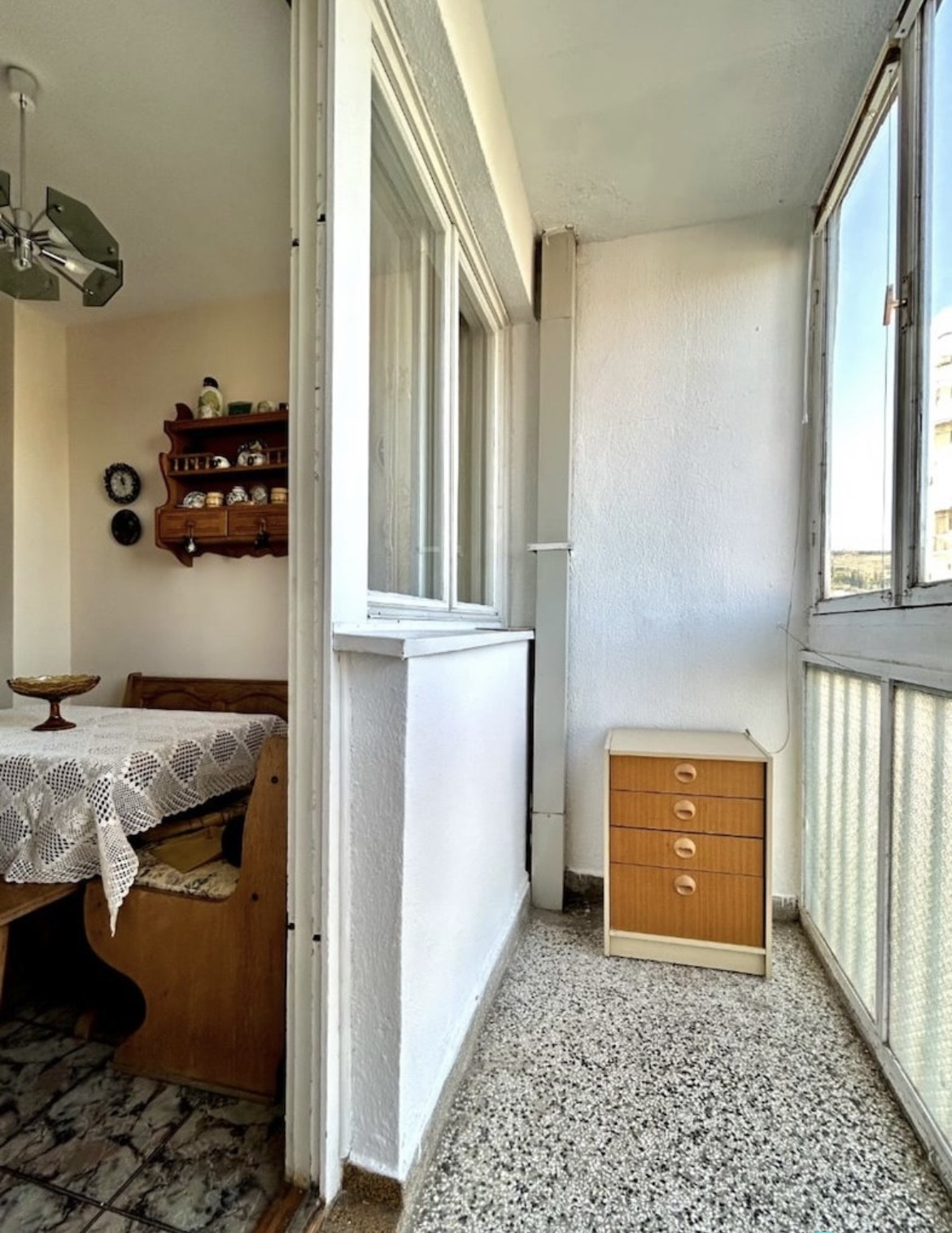 Izdavanje dvosobnog stana - Pet udovica , Momisići