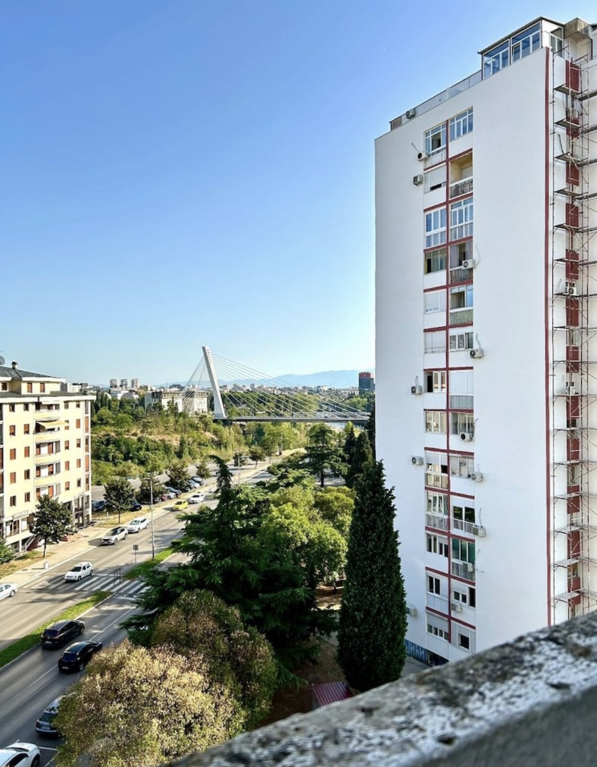 Izdavanje dvosobnog stana - Pet udovica , Momisići