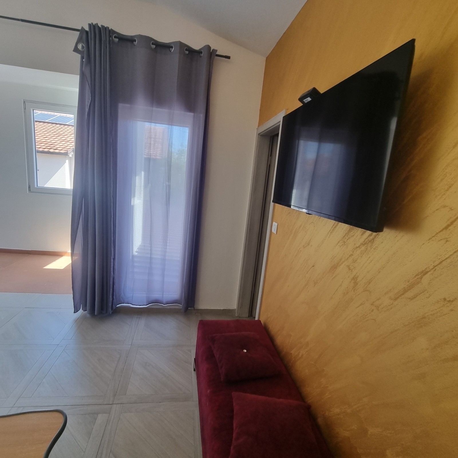 Izdaje se jednosoban, namjesten stan u Tolosima