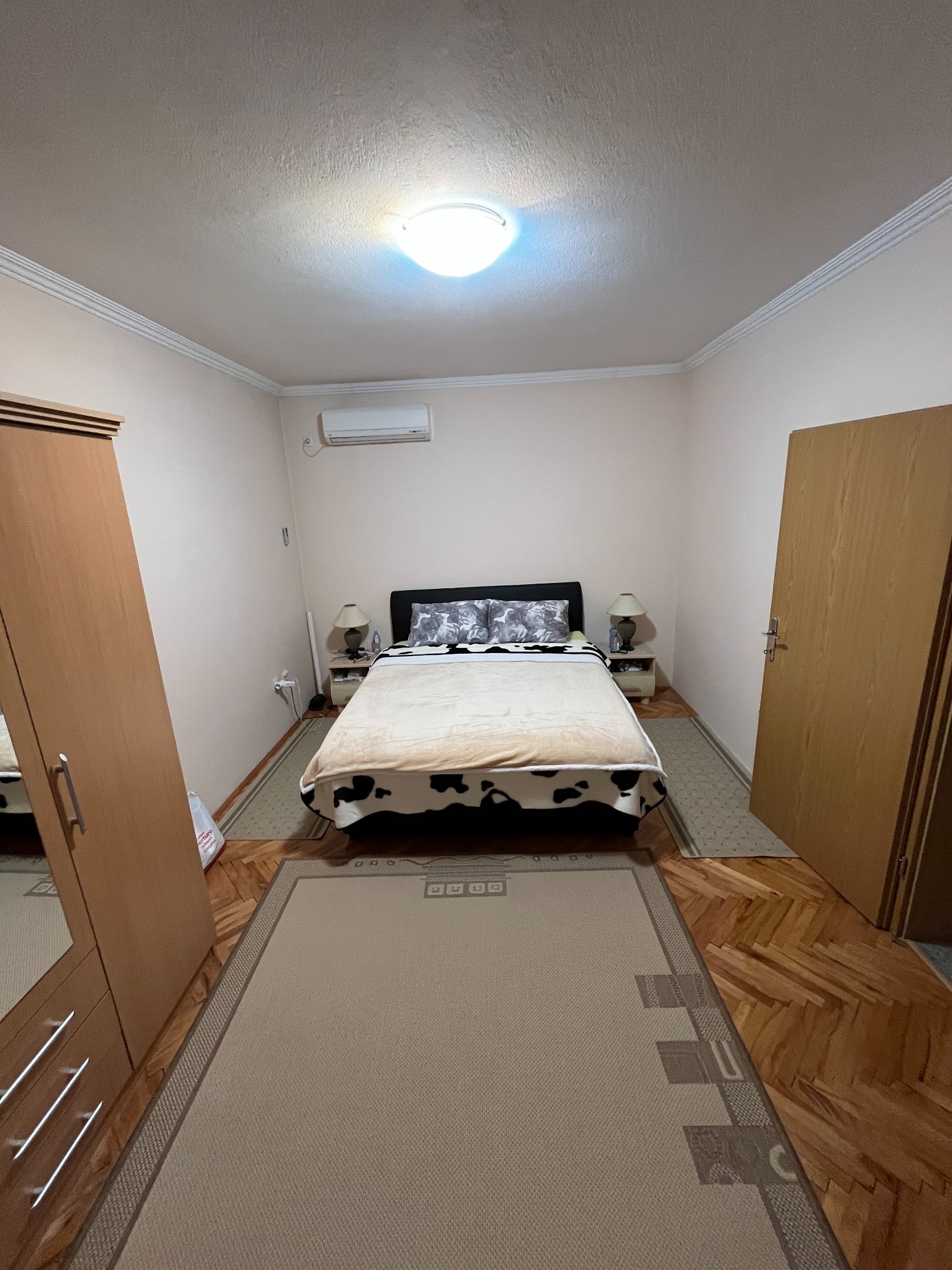 For sale is a fully furnished house with a plot in an attractive location in Tolosi