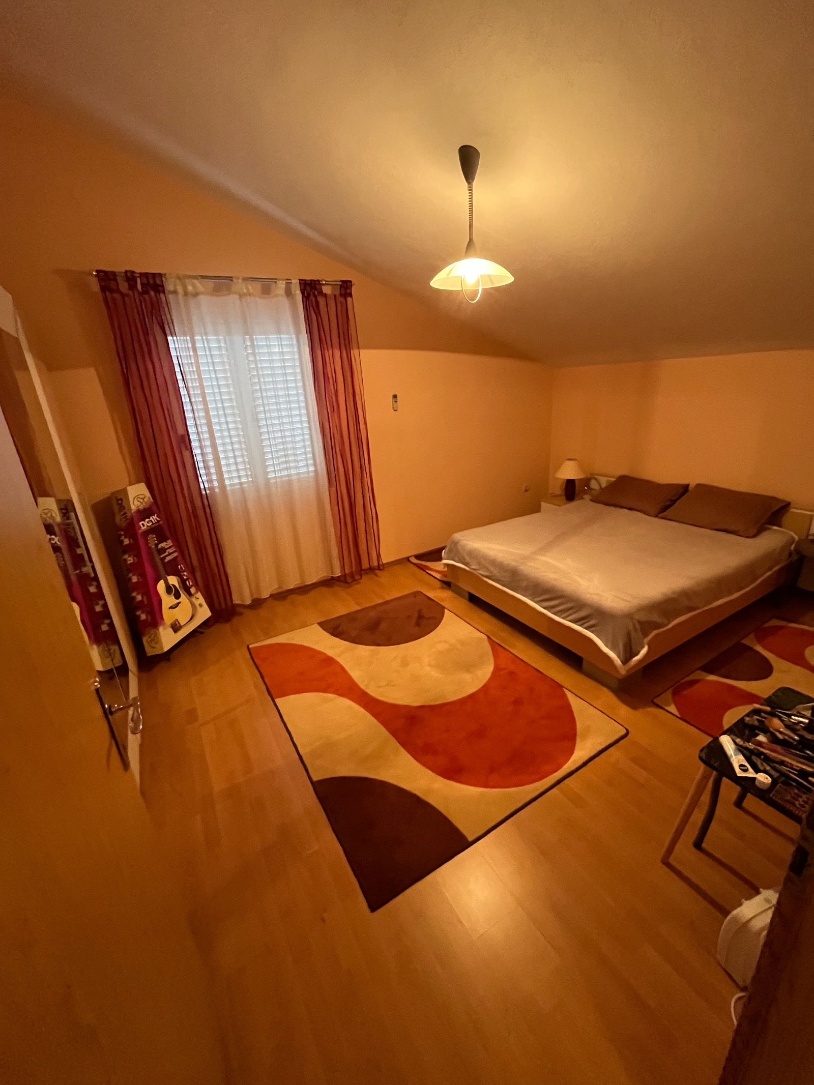 For sale is a fully furnished house with a plot in an attractive location in Tolosi