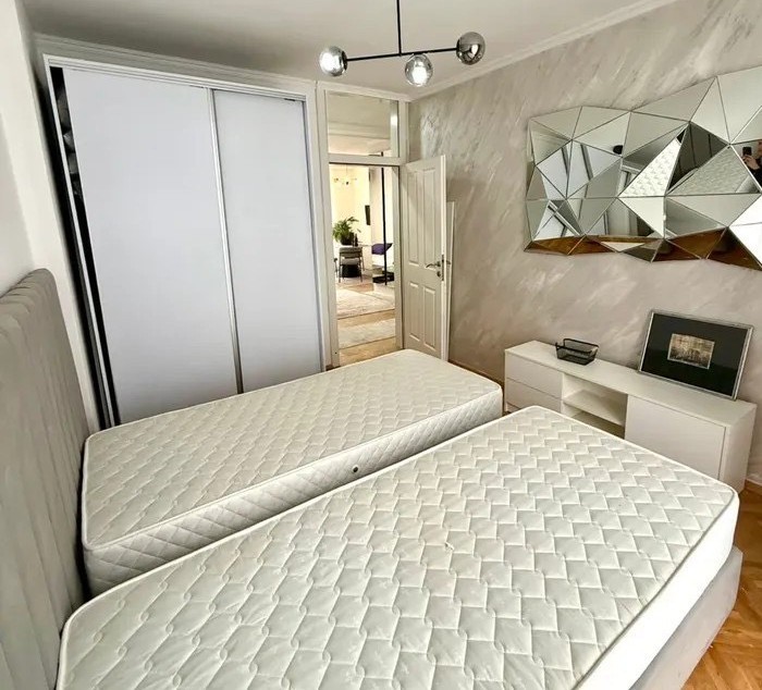 Izdaje se luksuzno namjesten, dvosoban stan preko Morace, Podgorica