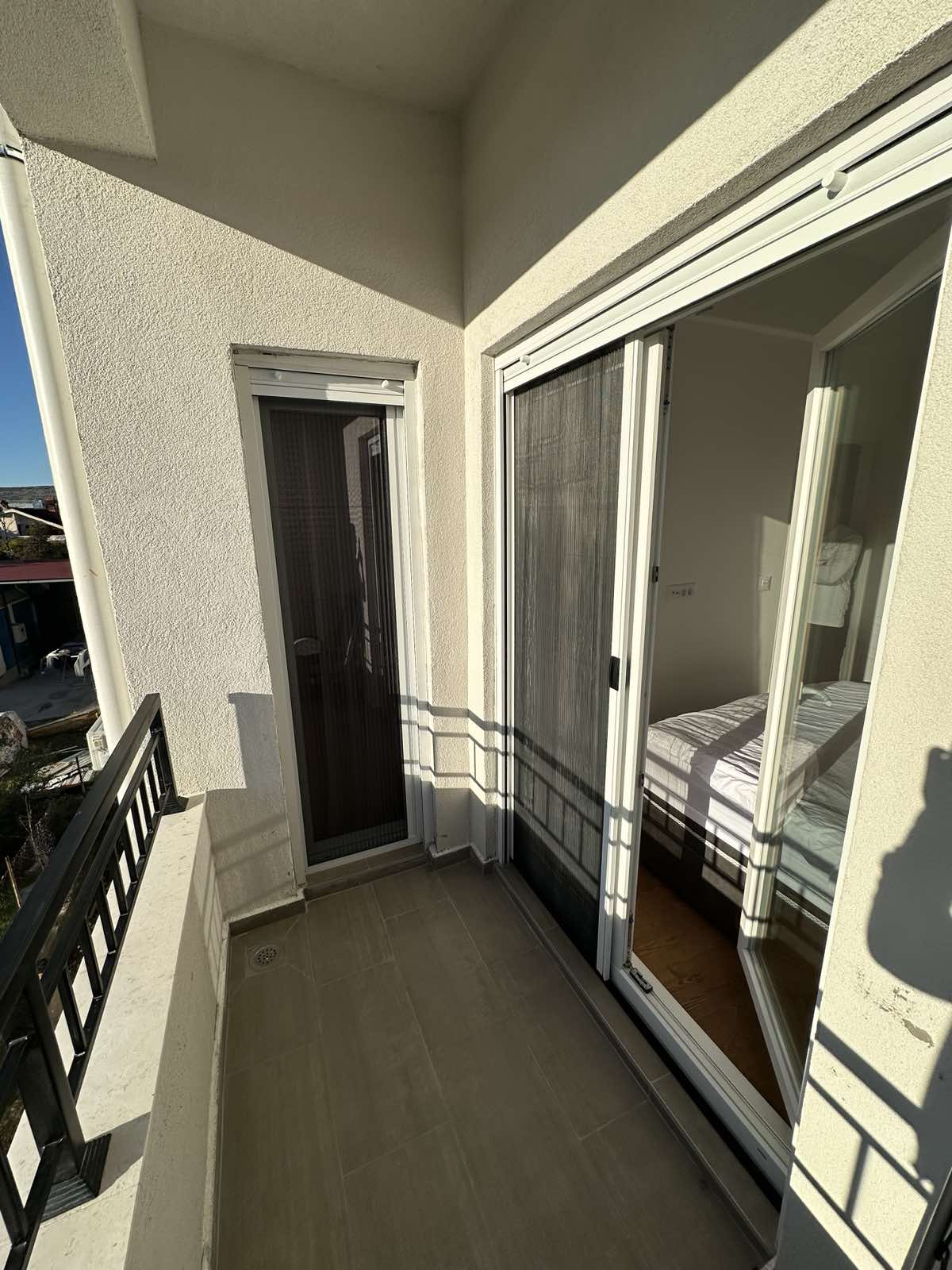 Izdaje se nov namješten jednosoban stan na Zabjelu , Podgorica