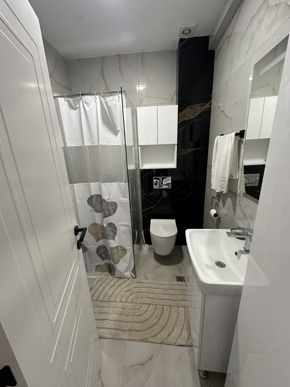 Izdaje se nov namješten jednosoban stan na Zabjelu , Podgorica