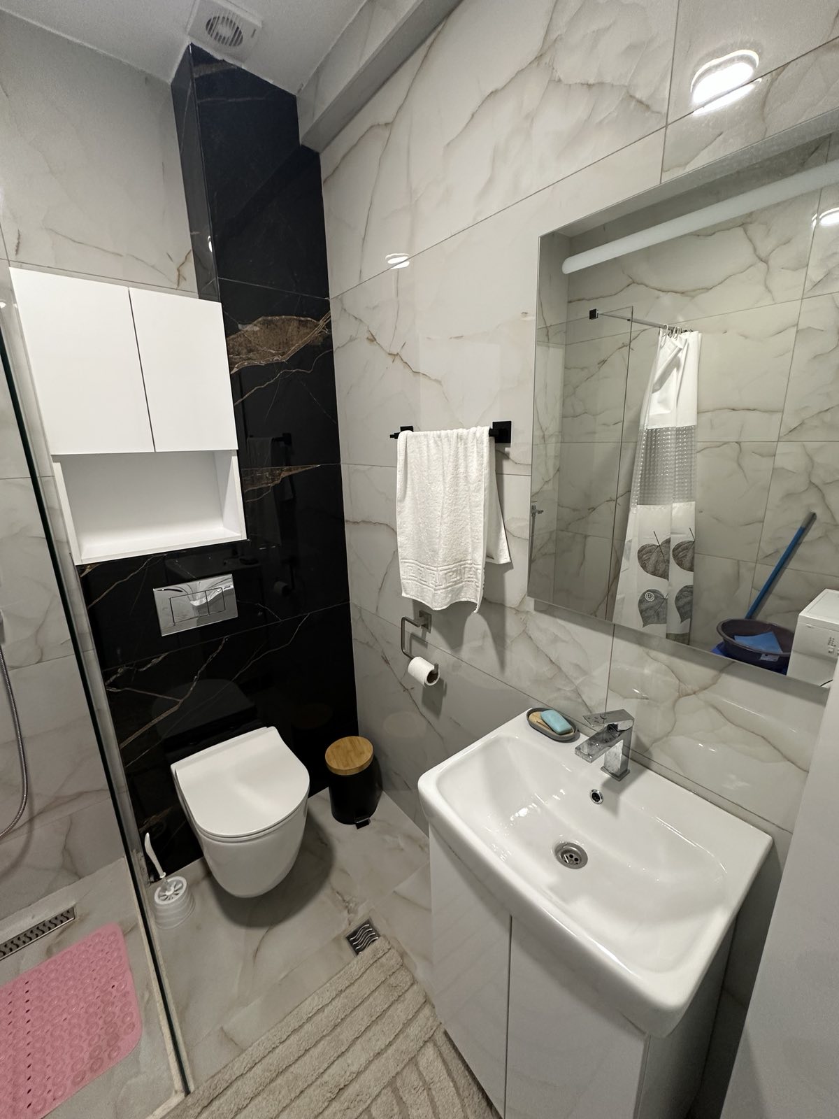 Izdaje se nov namješten jednosoban stan na Zabjelu , Podgorica