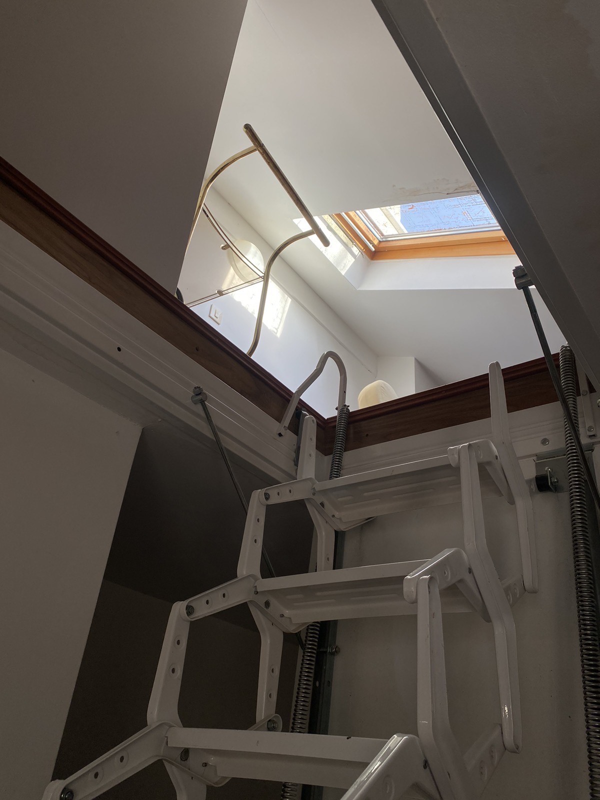 Prodaje se namjesten, jednosoban stan u Tivtu, naselje Seljanovo