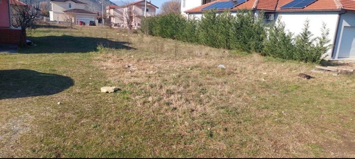 Prodaje se urbanizovan plac u Gornjoj Gorici, Podgorica