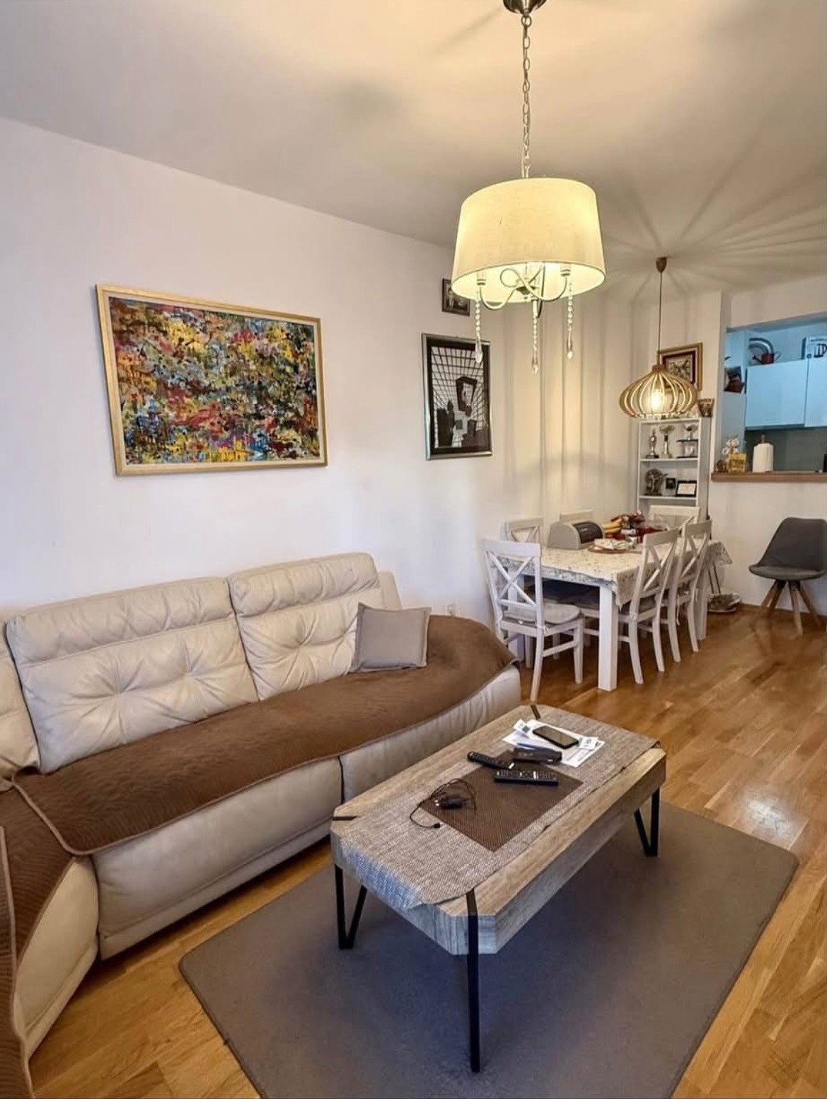 Prodaje se namjesten jednosoban stan na Tuskom putu, Podgorica