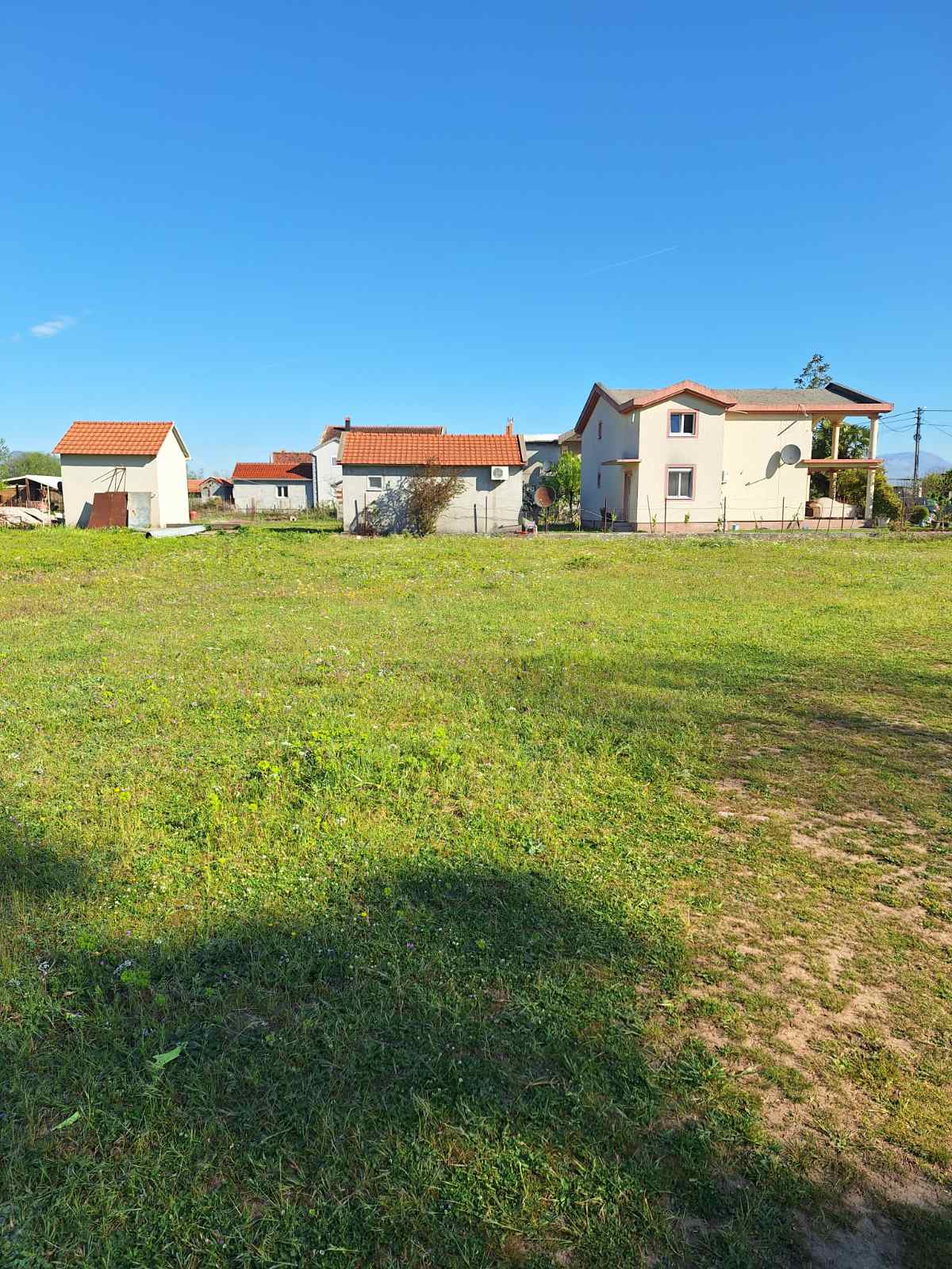 Prodaje se plac u Mahali,Zeta