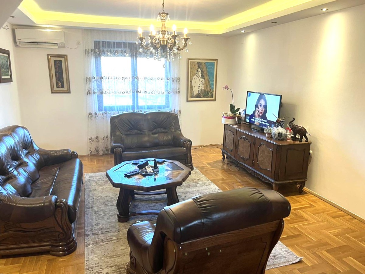 Two-room apartment for rent in Tološ, Podgorica.