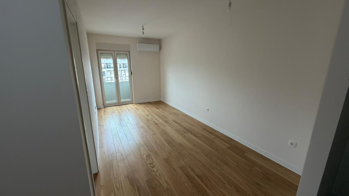 New, unoccupied one-room apartment for sale, Central Point, Podgorica