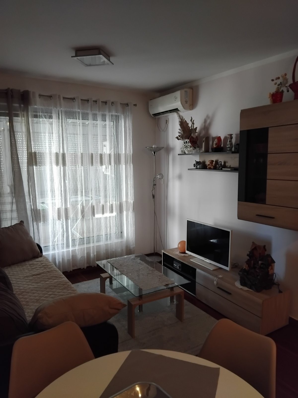 Nicely furnished, comfortable one-room apartment for rent, Krivi most, Podgorica