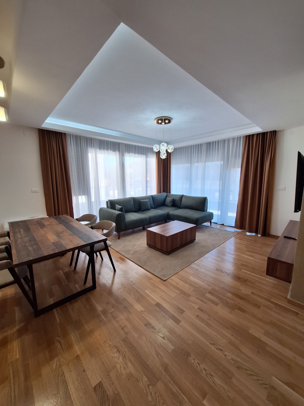 Luxury duplex for rent, Donja Gorica