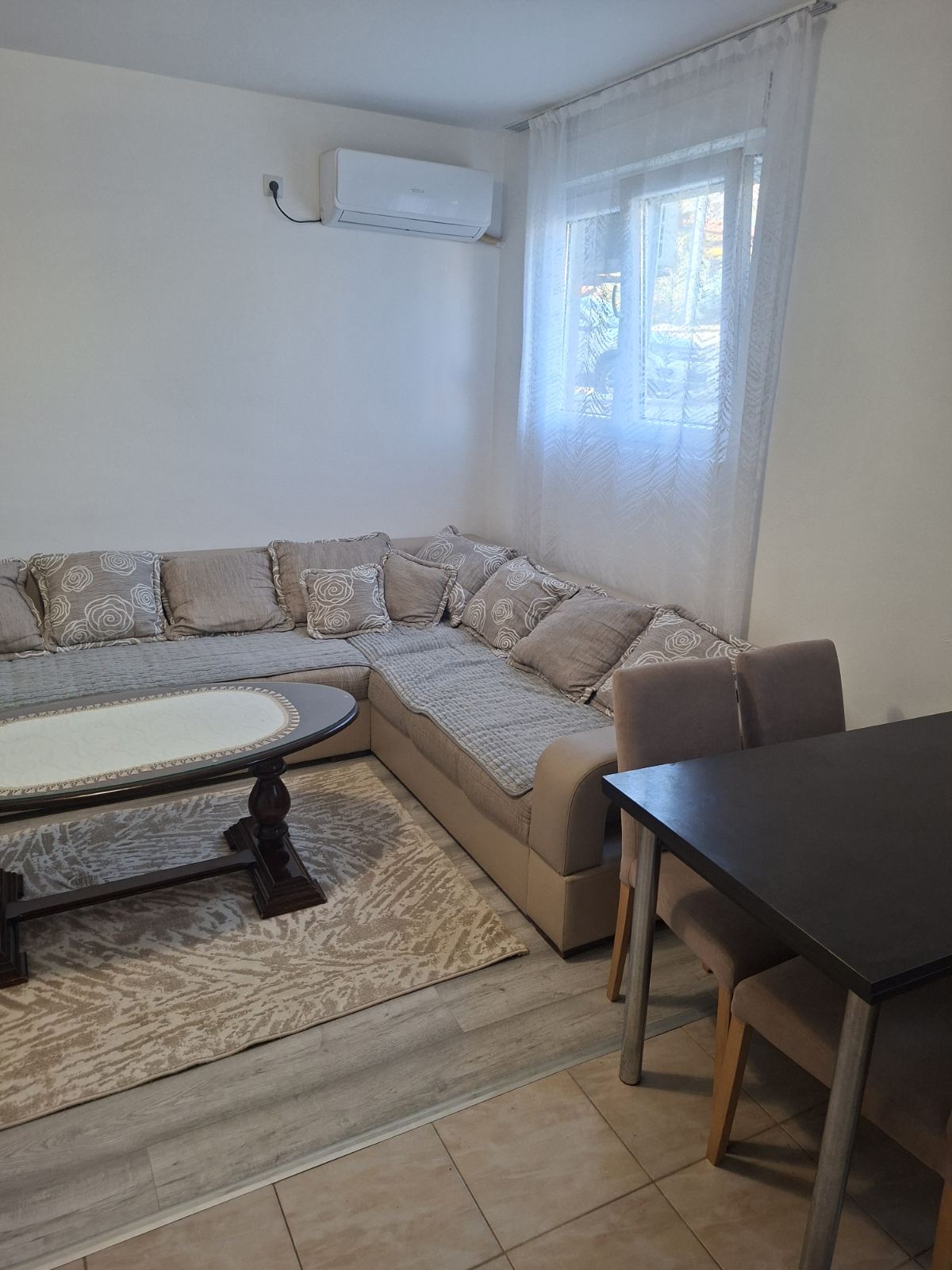 Izdaje se jednosban stan na Zabjelu, Podgorica