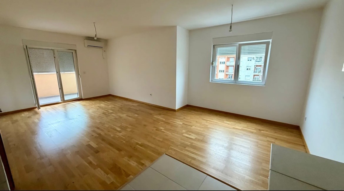 Prodaje se nov, neuseljavan dvosoban stan, Tuški put, Podgorica