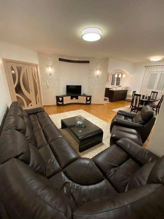 Izdaje se trosoban stan,City kvart,Podgorica