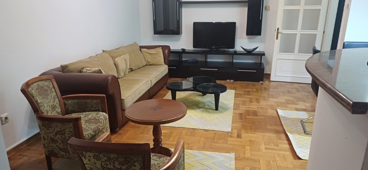 Three-room apartment for rent in the center of Podgorica