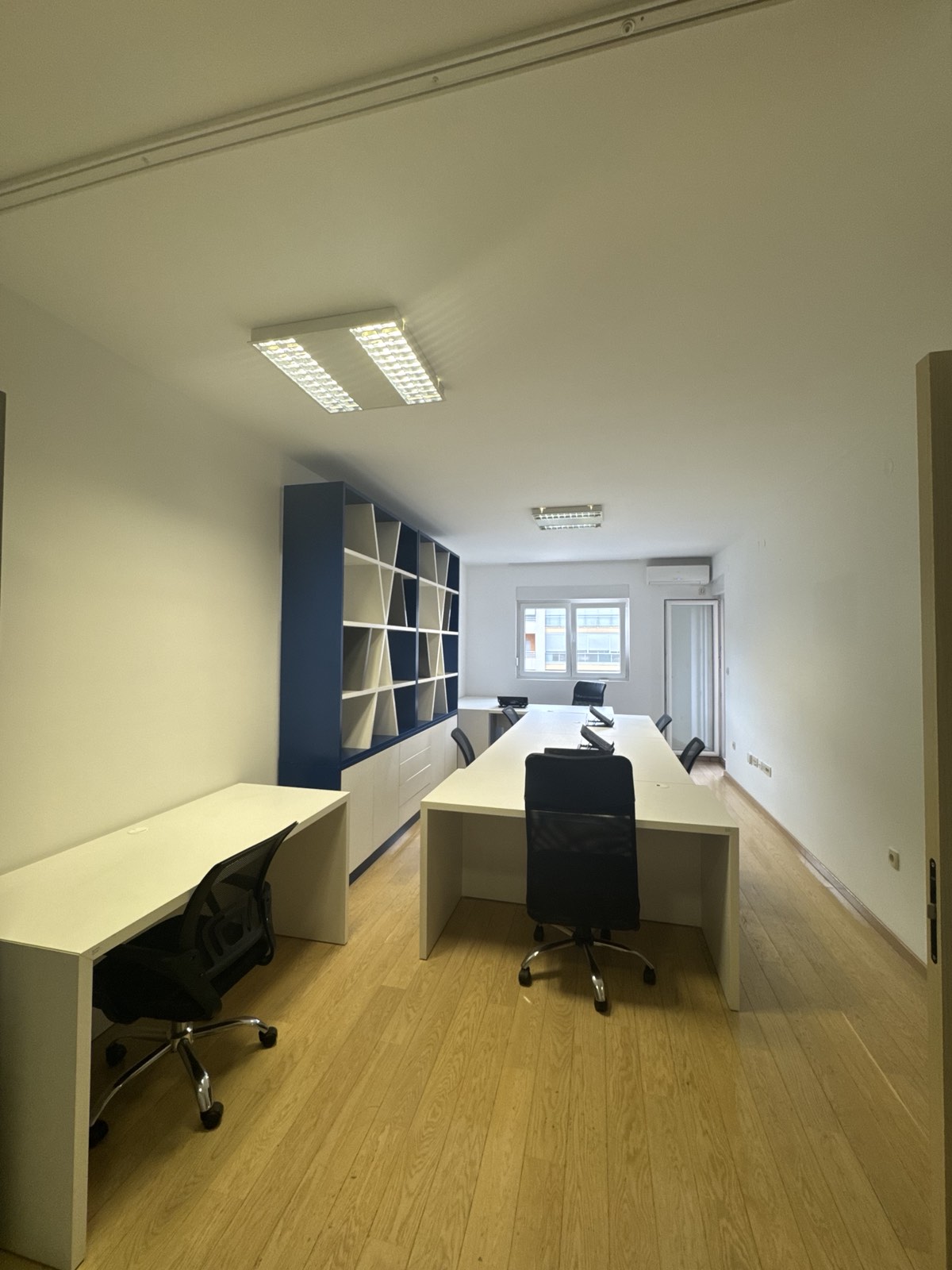 An apartment for rent, equipped as a business space in the City kvart. 