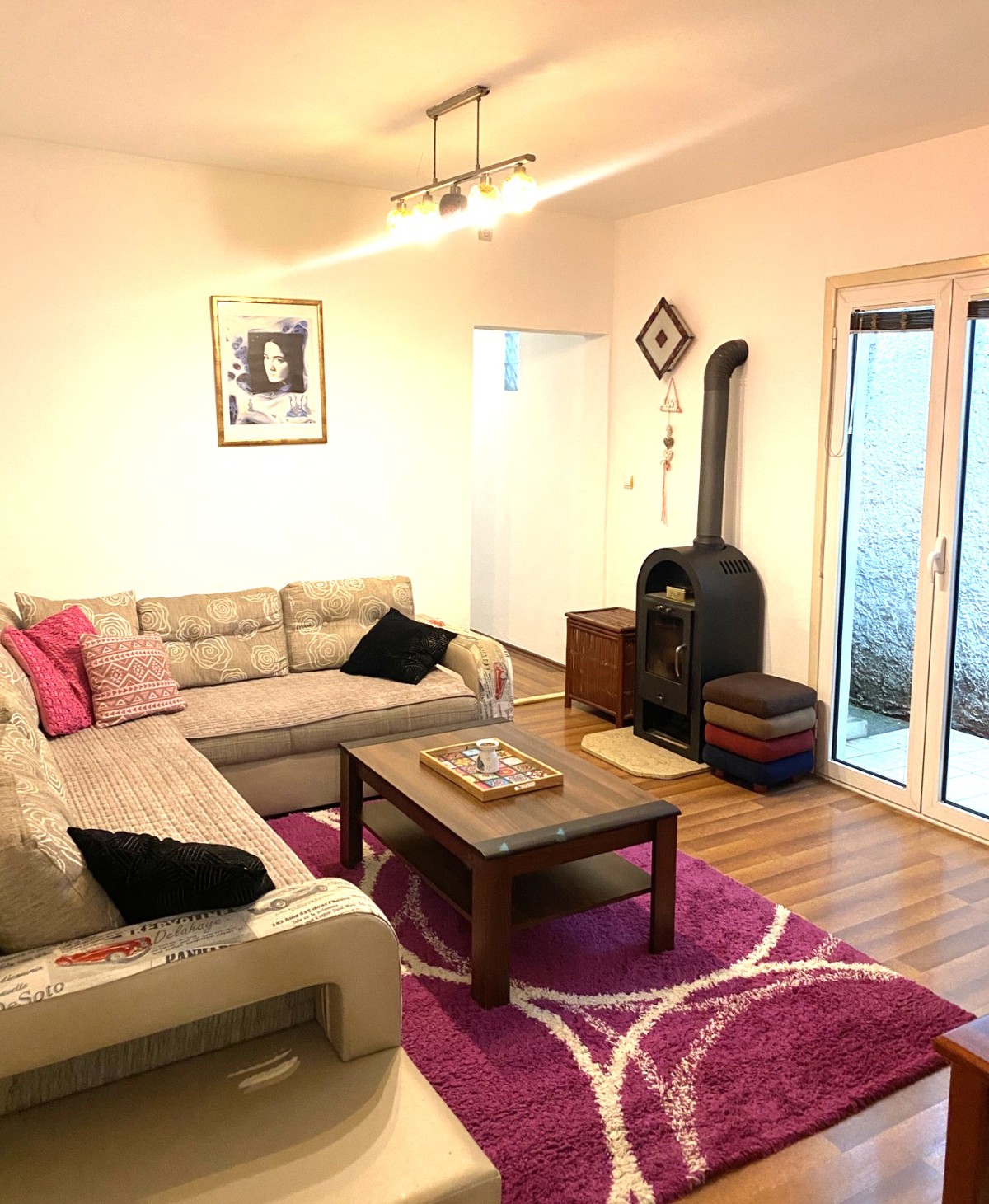 House for rent in ul. Kralja Nikola, Zabjelo, Podgorica.