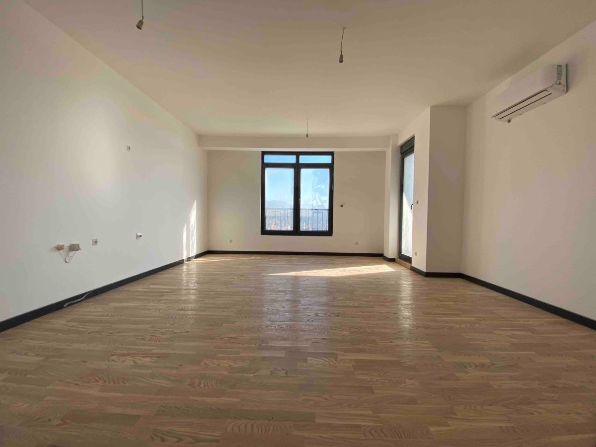 An apartment under construction in Gorica C in the new GeoMaster neighborhood is for sale.