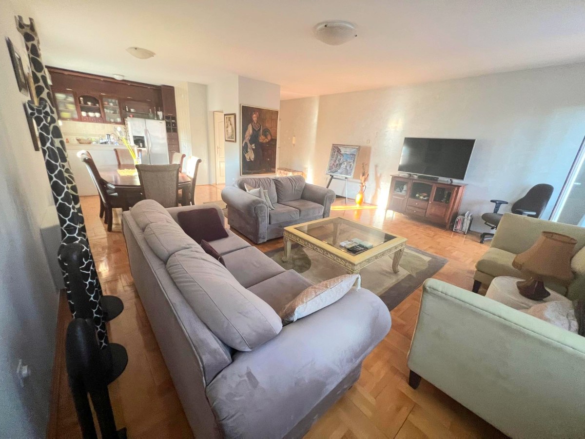 Comfortable three-room apartment for rent, Gorica C, Podgorica. 