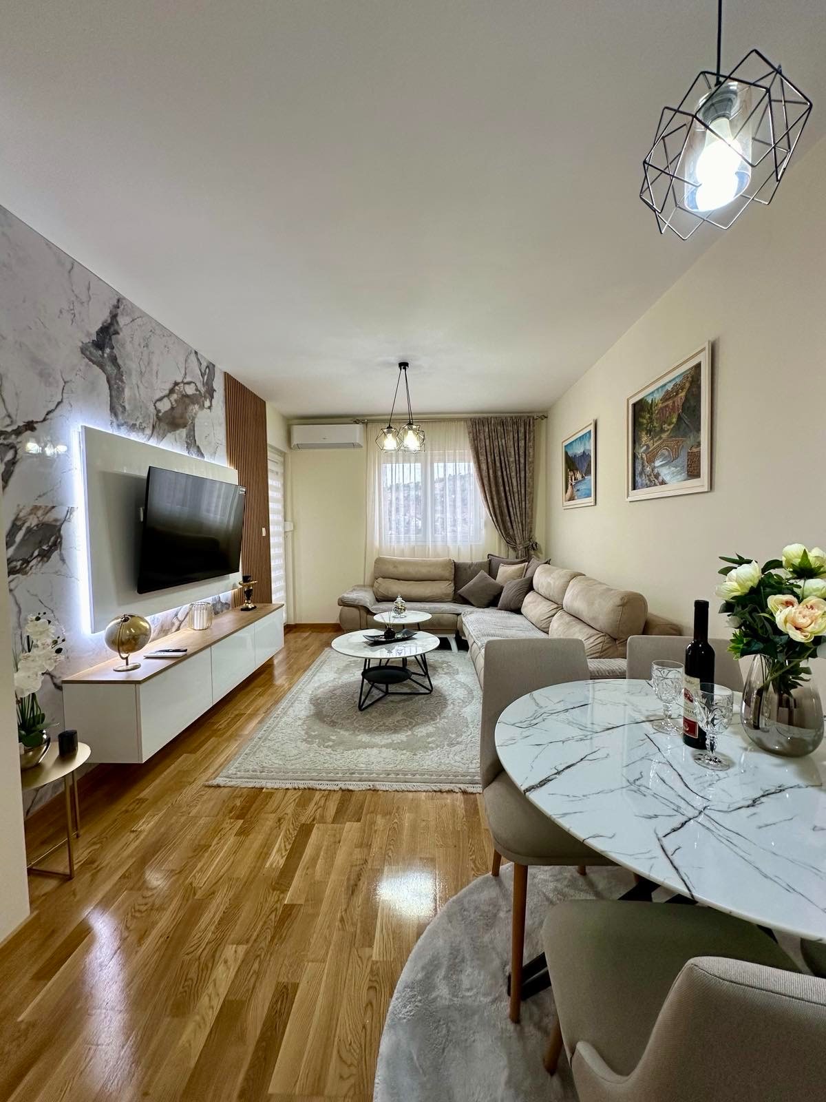 Izdaje se luksuzan dvosoban stan 60m2 u Zagoriču