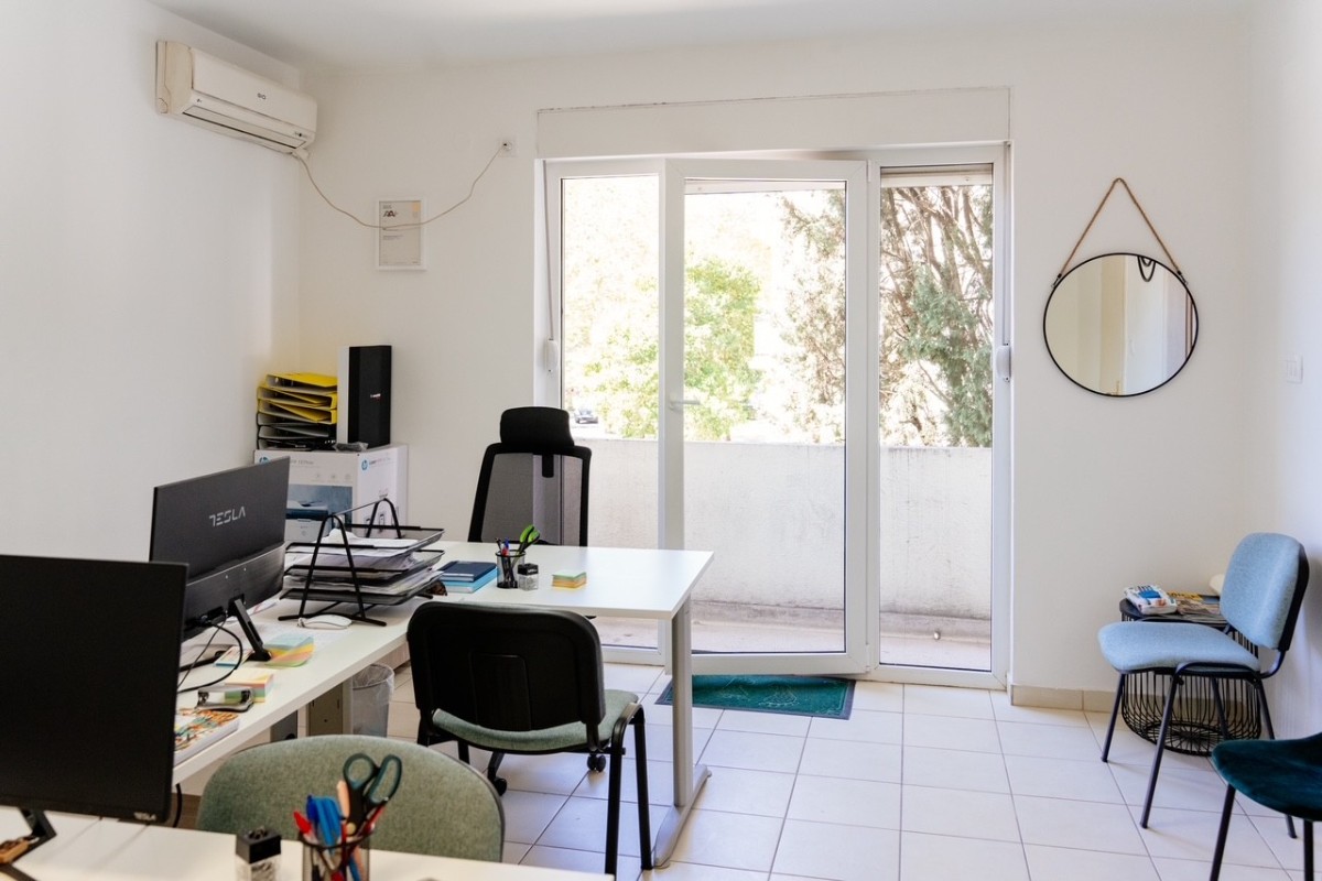 Commercial space of 47m² for sale Preko Morače