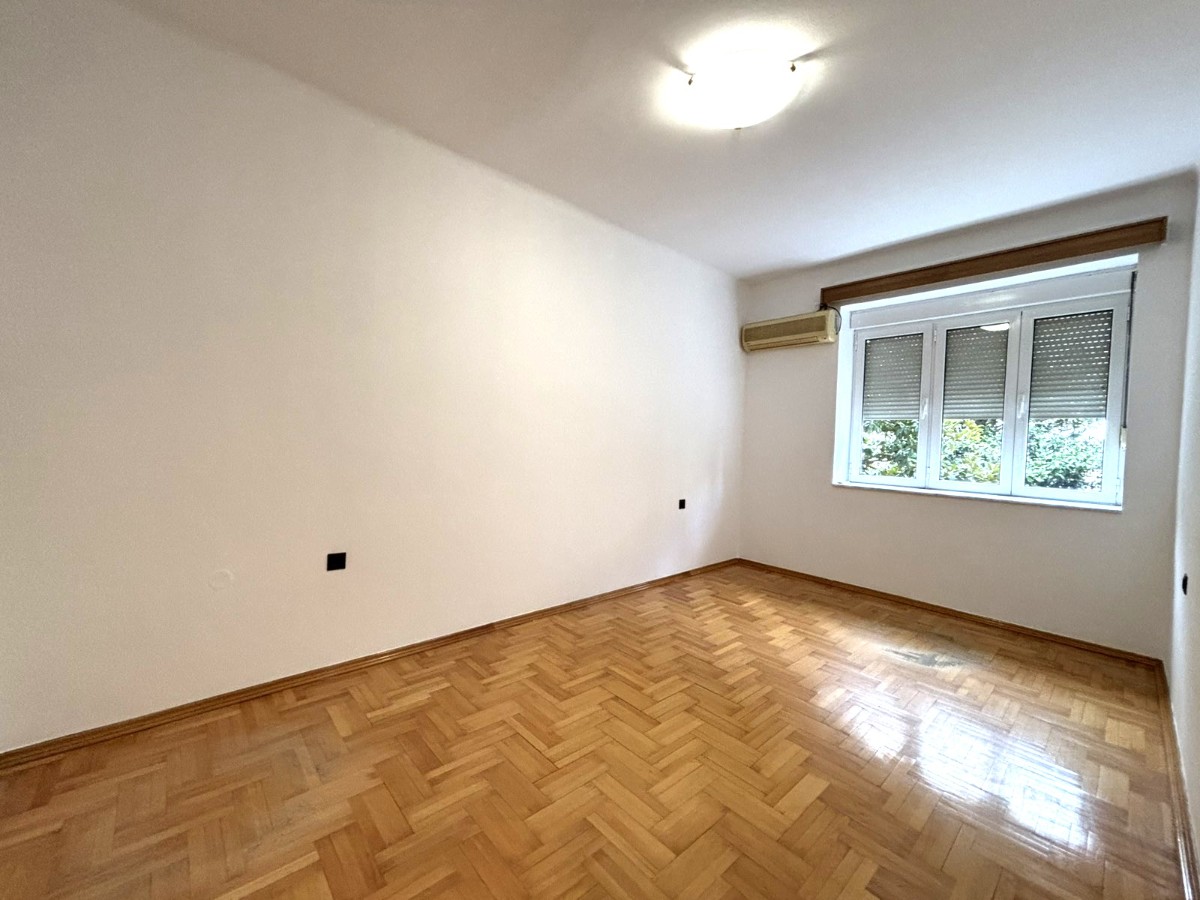 Office space for rent in the center of Podgorica, Njegoševa.