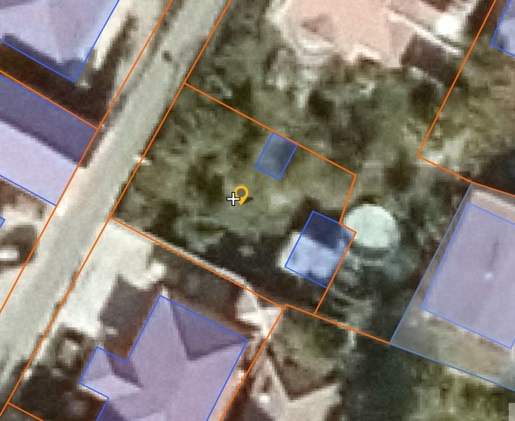Plot for sale in an attractive location in Tolosi