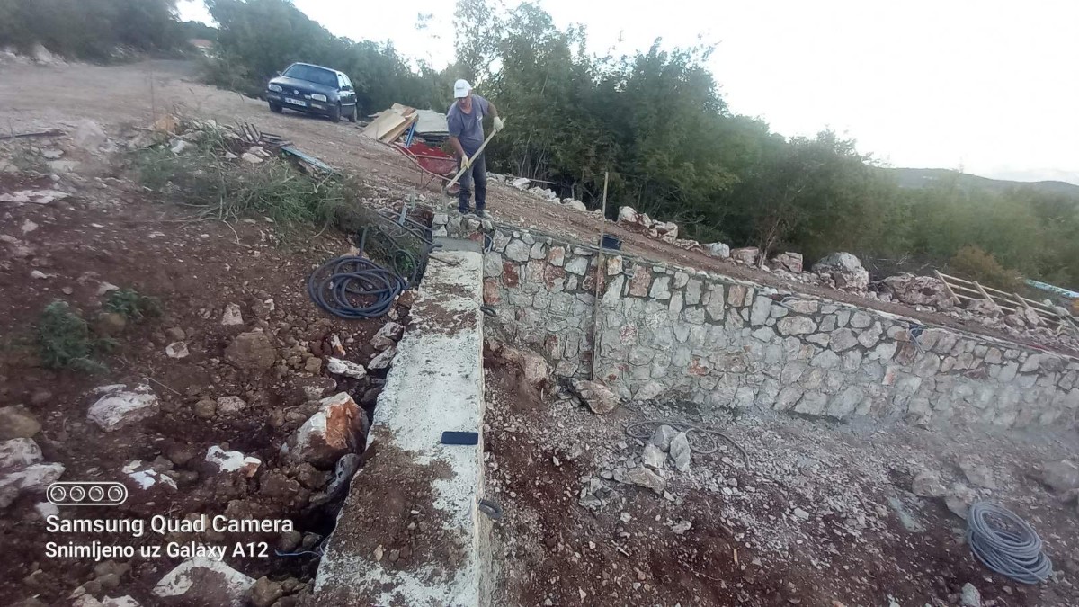 Prodaja placa u Bandice, Danilovgrad