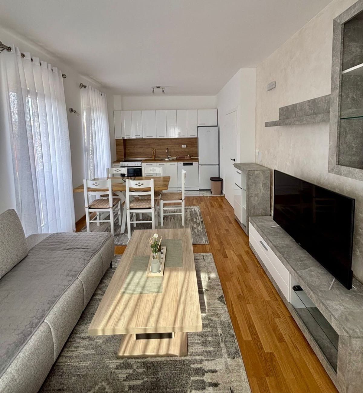 A luxurious, furnished, two-bedroom apartment for rent near Branko Bozovic elementary school, Zagoric