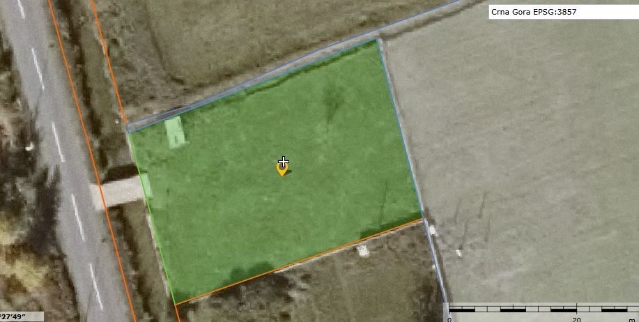 Plot for sale in an attractive location in Tolosi