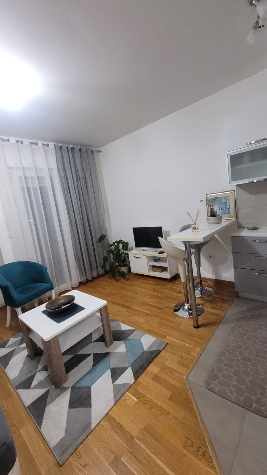 Izdaje se garsonjera u City kvartu